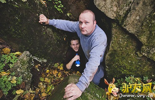 ˹�工����Ӱʦ�޲��ء���÷��˵����ʱ��������������̽�գ�żȻ�����������������Ѩ����