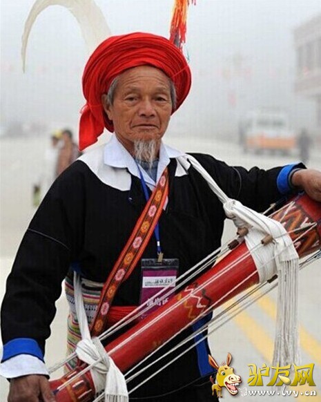 ���ϰ����������贫���ˣ�����������