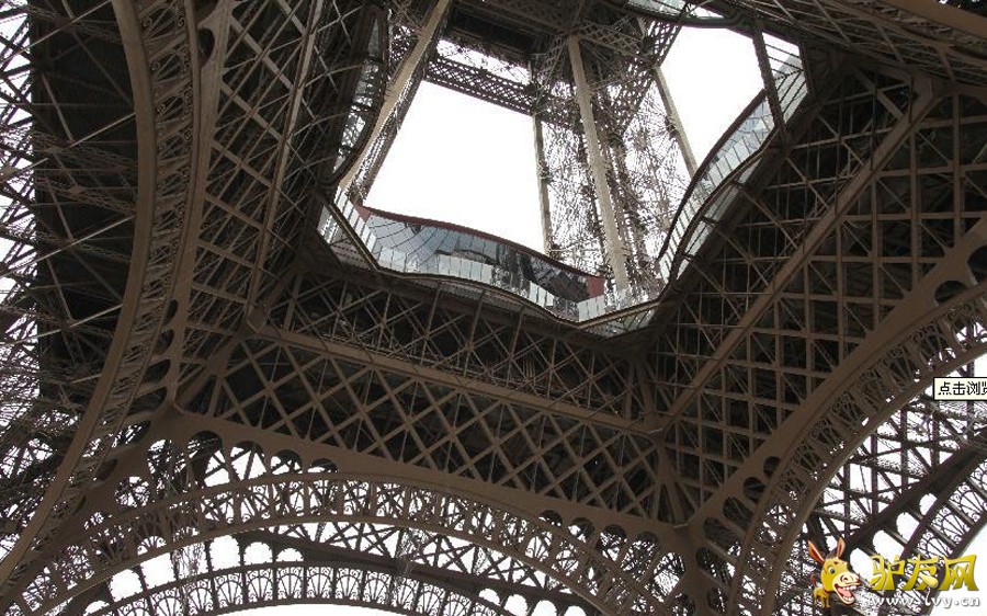 �ڷ���С���������3842�׸ߵ����������һ�����˲���Ĳ����۾�̨��������ο��ǿ��Կ����������ڵİ�����˹ɽѩ�����ô��۾�̨�������1000����֮�ߡ�