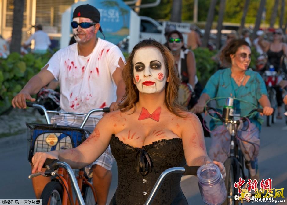 ����ʱ��2014��10��19�գ��������ݻ�ά˹�أ�������Ȼ�����ڼ���С�ɥʬ�����С����Լ7000��װ���ɥʬ�μӡ�