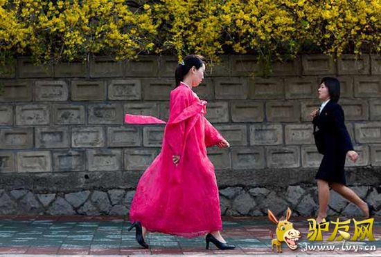 ǩ֤���ߣ�����ǩ֤����˹������ǩ֤�����ʼ����룬һ��24Сʱ��ͨ�������ڵ���ͣ��30�죬���ں����ӳ�6���¡�