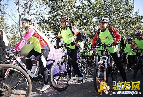 10��26�գ��μ����л�ĳ��ֳ�����