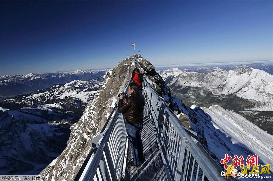 ������10��27�յ�  ����ý���������գ���ʿһ��107�׵ġ����š���ͨ�����������ο����߹۹⡣������������100���׵���ûʲô�˲���ģ��ǿɾʹ���ش��ˡ�