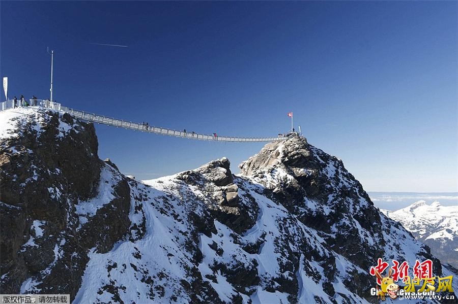 ������10��27�յ�  ����ý���������գ���ʿһ��107�׵ġ����š���ͨ�����������ο����߹۹⡣������������100���׵���ûʲô�˲���ģ��ǿɾʹ���ش��ˡ�