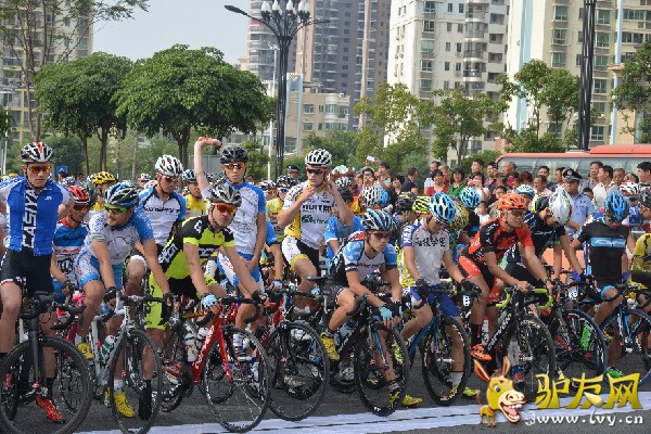 ͼΪ��·��Ӣ��������ھ��޲��ؿ�������ף