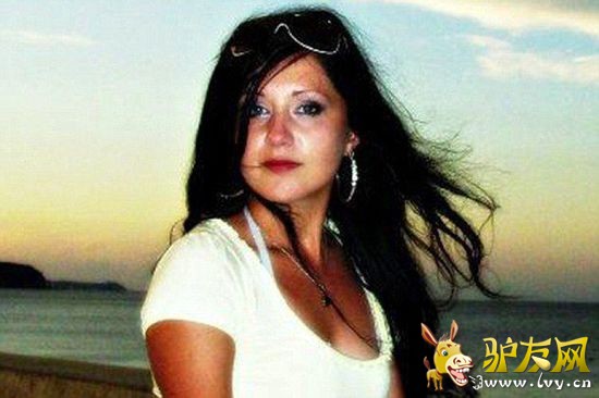 ����Ůѧ��ɪ��ά�ǡ����ж�����ʱʧȥ����׹������