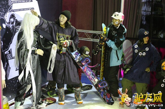 �ڶ൥�廬ѩ�����ߵ߸���������μӴ������˴���