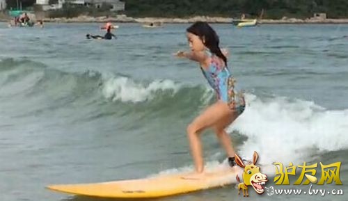 �ƽ��谮Ůѧ�������Ʊ�׼