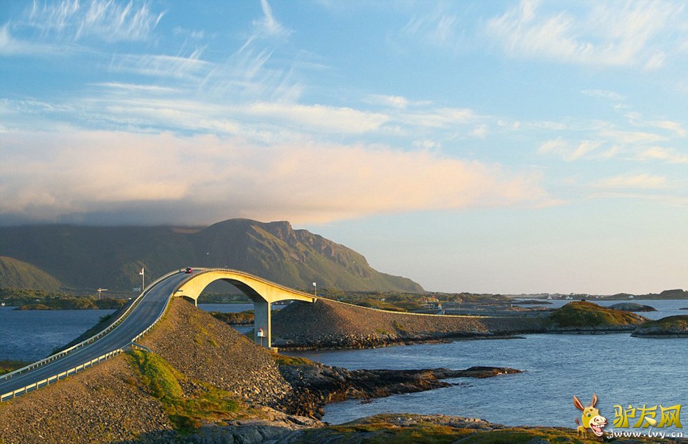 ˹�ж�ɣ������ȫ��260�ף�����ȥ����·һ��������ҳ��ͼ