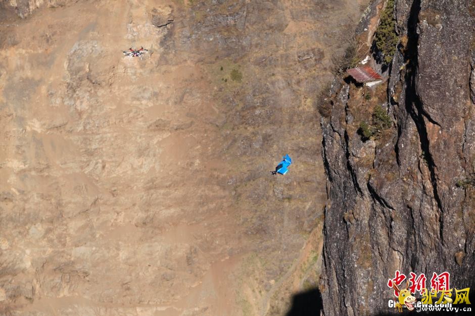 ������װ����Ա������ͨ�Է�(������ͼ)