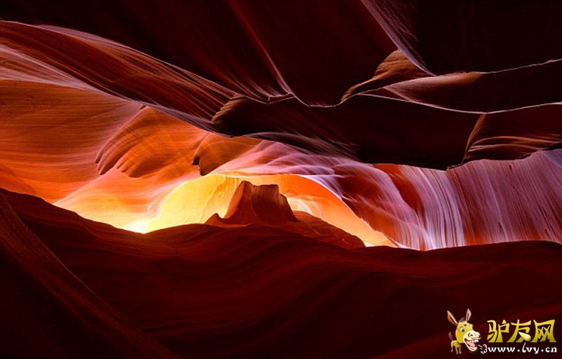 ��Щ���˾�̾����Ȼ�����������������ɣ����ɳĮ�У�����Ϊ��ʯ�ˡ����������1.9���ꡣ