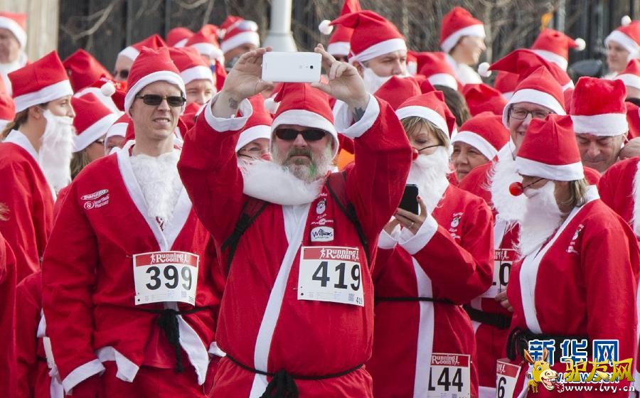 11��30�գ��ڼ��ô󰲴���ʡ���ܶ����У�����ʥ�����˷�װ�Ĳ������ڱ����С����գ����ܶ����оٰ�һ��һ�ȵ�ʥ�������幫���ܱ�����������ǧ����ʥ�����ˡ��������롣 ¿���緢