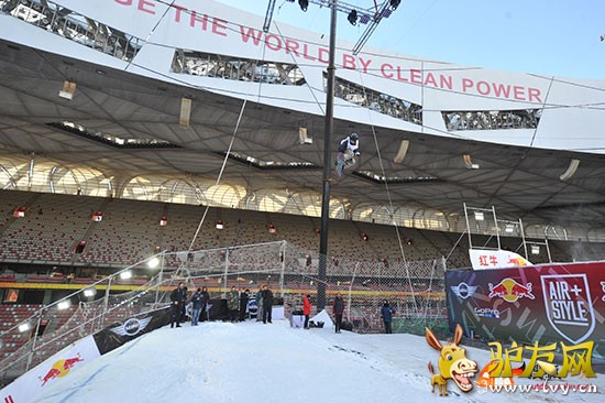 ��12���ţ��ɽ�������ھ�����˹��άɭ��������ϰ��