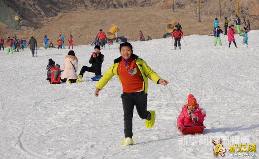 2014�й������ݱ�ѩ���νڿ�Ļ ǧ�����黬ѩ��Ȥ