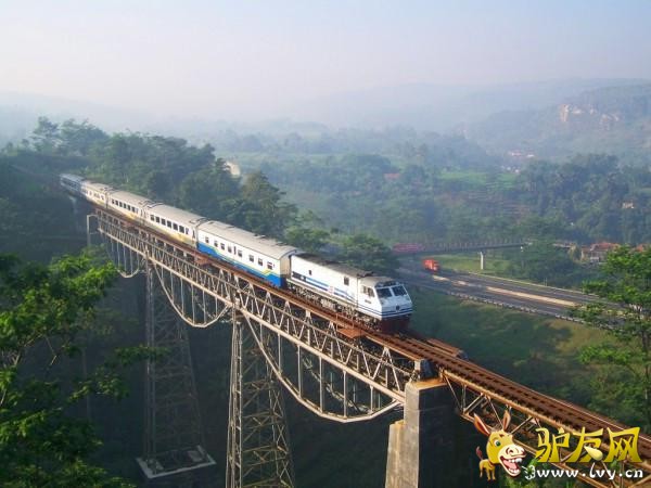 ���������˵�ʮ������ ��ҡ����ء���