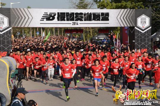 �����������ǧ�˲�������Ӣ������6����˫��PK ���� ��