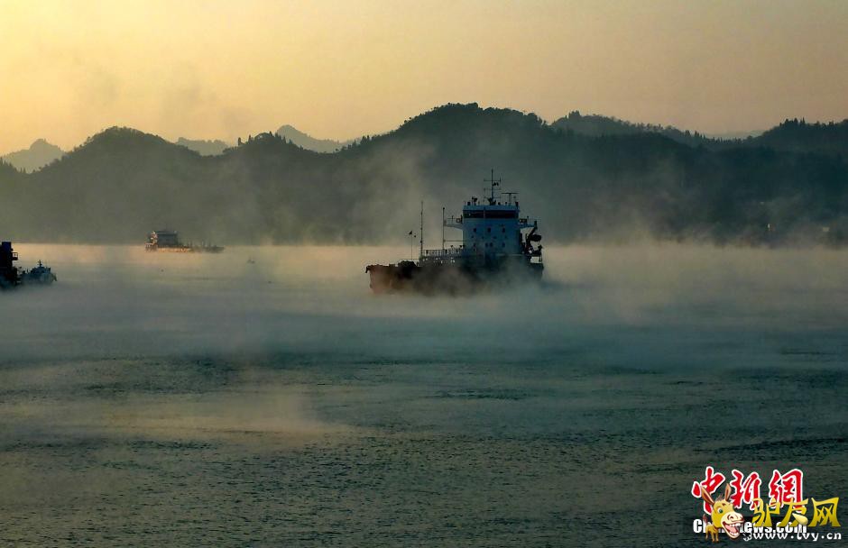 2014��12��17���峿�������˲�����������ˮ���������ɾ���������ר�ҽ��ܣ����������˲����ճ��ּ��罵������������ˮ�¸����������¡������緢 ������ ��