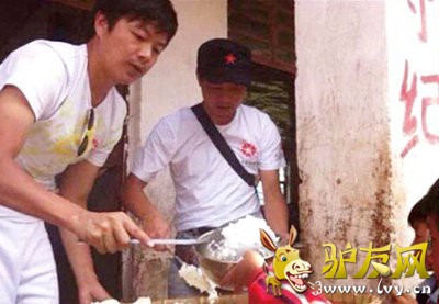 2010�꣬��������������غ�Сѧ���������͡�