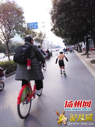 С������ǰ�滬���ְ��ں�����š�