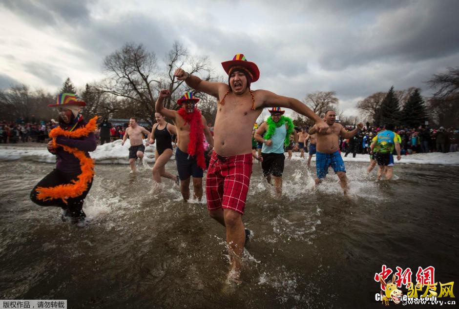 ����ʱ��2015��1��1�գ����ô�������ڲμӡ������ܶ�Ӿ�����ף���꣬Ϊ���ƻ���ļ�衣