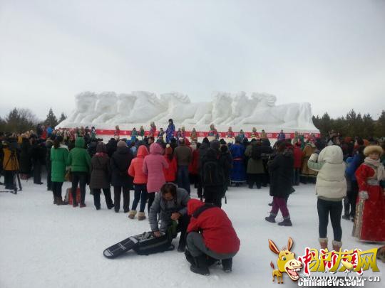 ͼΪ������ʼǰ���ڽ��е����ձ��ݡ� ��ľ���� ��