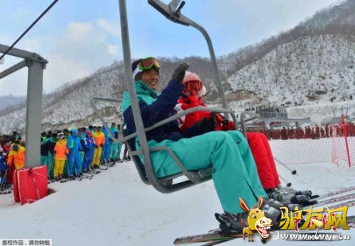 ����ͼ��������Ϣ�뻬ѩ��2013��12��31�վ����˿�����ʽ���û�ѩ��λ�ڽ�ԭ��Ԫɽ������2013������ݳ�������쵼�˽�������ָʾ�ɳ�������������衣