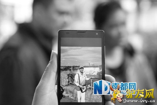 18��Ƥ��ͧ�˶�Ա��˼����ǰ��Ƭ��