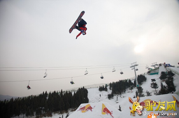 1��18�յ�ʮ�����ţ��ɽ���������������������ڱ�ƴ��