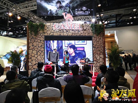 ����ɽӥ��ĵ�ɽ��Ա�ֳ�չʾ�����רҵ����