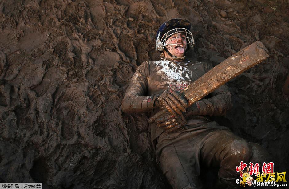 ����ʱ��2015��2��1�գ�Ӣ�����в��ض����¿�PertonС�������һ���Ϊ��������пᾺ�����ı�����Ӳ����ս��������ȫ�����ǧ����ս������Ұ�����ܣ������л�������������ѡ��������ϰ������������Ŀ����Ϊ������ҵ�Ｏ�ֽ�