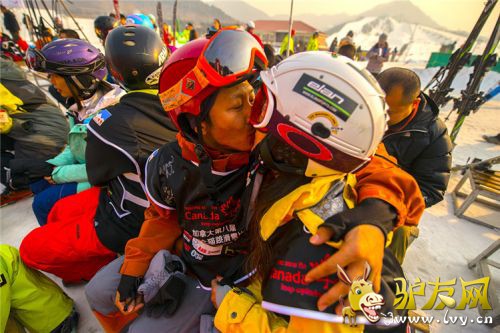 ���ô�ڰ˽���ɽҵ��è����ѩ�����佱�ֳ�����