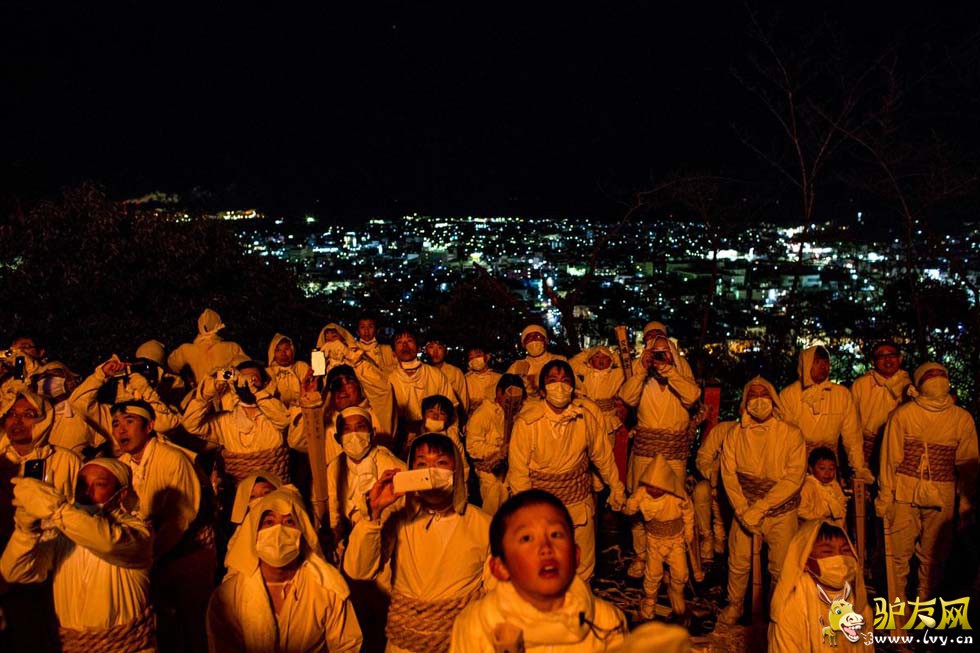 �ձ�����������ͳ���Ρ��T����ˮ�о���������ӭ���������ǵ�Oto��ѽڡ�����һ�죬��2000���ձ������ֳֻ�Ѵ�ɽ�ϵ�������������̤��538��̨�ף���ף���������