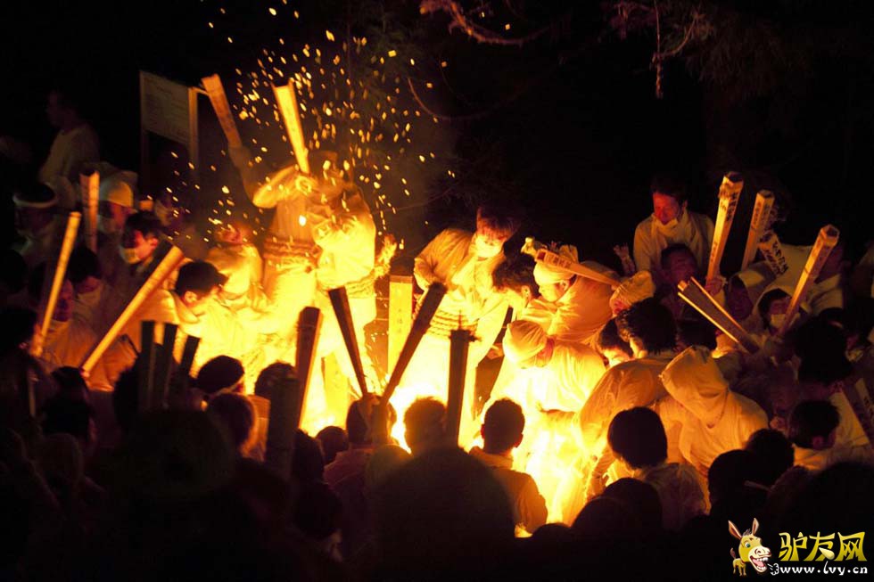 �ձ�����������ͳ���Ρ��T����ˮ�о���������ӭ���������ǵ�Oto��ѽڡ�����һ�죬��2000���ձ������ֳֻ�Ѵ�ɽ�ϵ�������������̤��538��̨�ף���ף���������