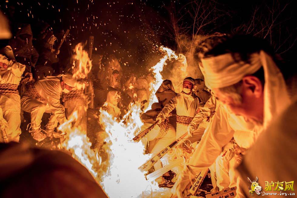 �ձ�����������ͳ���Ρ��T����ˮ�о���������ӭ���������ǵ�Oto��ѽڡ�����һ�죬��2000���ձ������ֳֻ�Ѵ�ɽ�ϵ�������������̤��538��̨�ף���ף���������