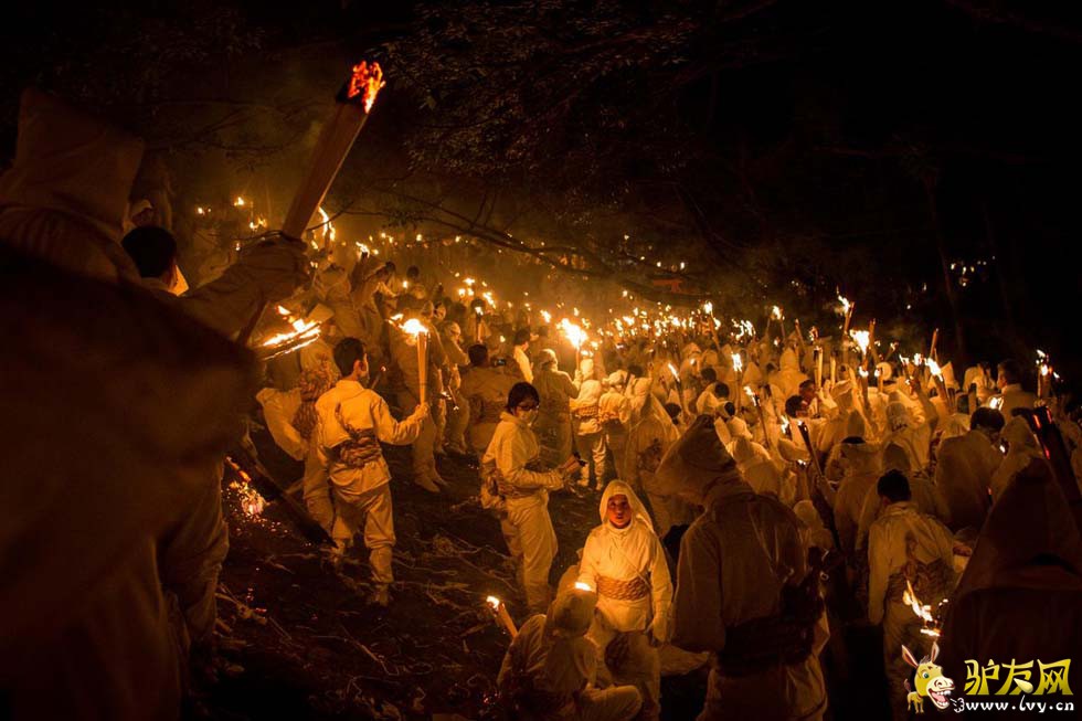 �ձ�����������ͳ���Ρ��T����ˮ�о���������ӭ���������ǵ�Oto��ѽڡ�����һ�죬��2000���ձ������ֳֻ�Ѵ�ɽ�ϵ�������������̤��538��̨�ף���ף���������