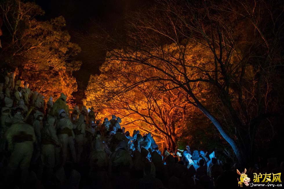 �ձ�����������ͳ���Ρ��T����ˮ�о���������ӭ���������ǵ�Oto��ѽڡ�����һ�죬��2000���ձ������ֳֻ�Ѵ�ɽ�ϵ�������������̤��538��̨�ף���ף���������