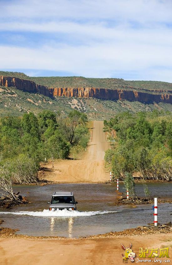 ���ٽ��ˣ��Ĵ�����8����Ѽ�ͥ���ε�