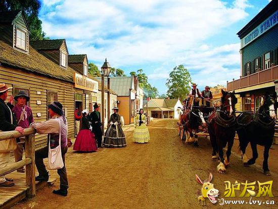 ���ٽ��ˣ��Ĵ�����8����Ѽ�ͥ���ε�