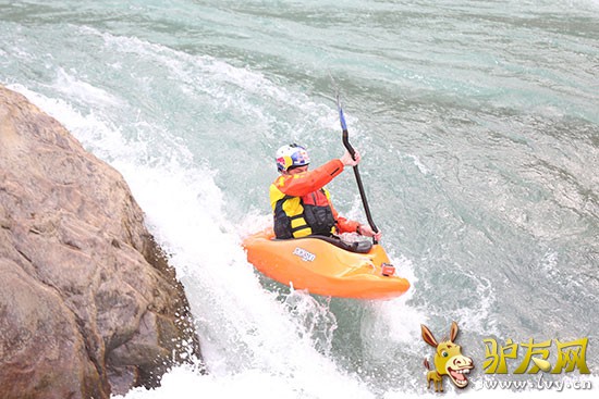 ����ھ��������ܿ�ѷ��ŭ��