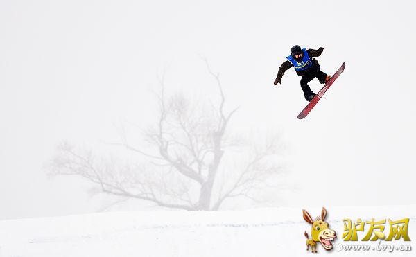 ͼ�ģ����廬ѩ�����������ڼ� ѵ��˲��