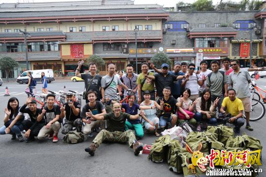 �����¿���ǽ���ҹ������ ������318�������ṩ ��